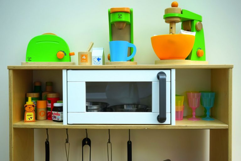 Over ons Moderne magnetron in een keuken - de beste magnetron kopen begint met het juiste model kiezen