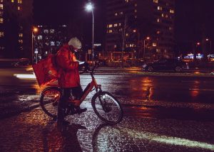 Gids voor het kiezen van betrouwbare koeriersdiensten in Den Haag met informatie over verpakking en tracking
